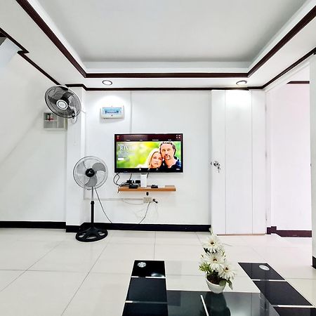 Calapan City Fully Furnished House Transient Near Xentromall L39 Екстериор снимка