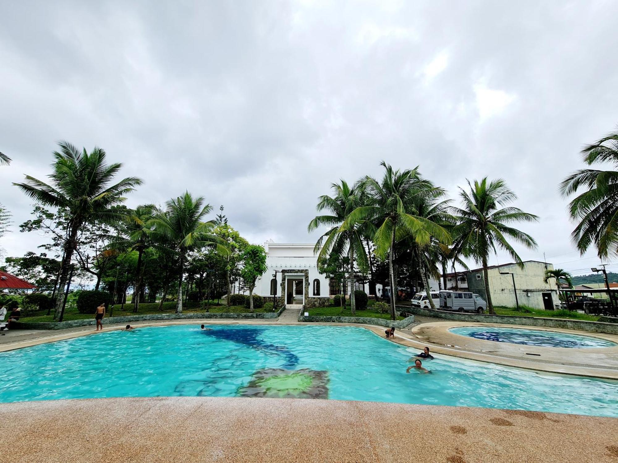 Calapan City Fully Furnished House Transient Near Xentromall L39 Екстериор снимка