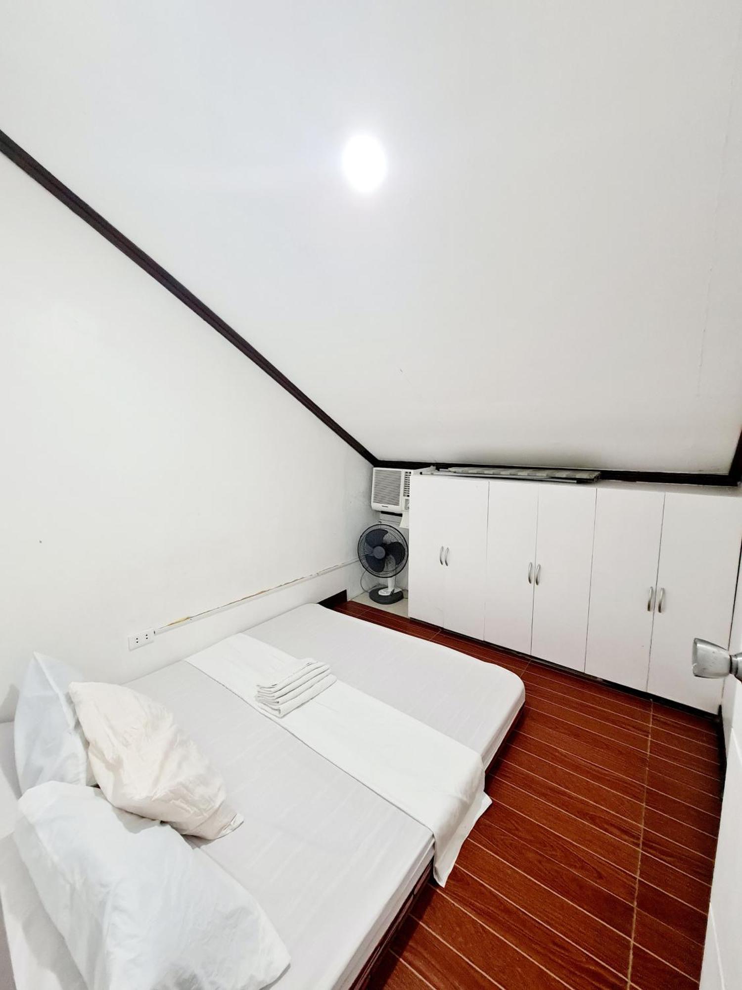 Calapan City Fully Furnished House Transient Near Xentromall L39 Екстериор снимка