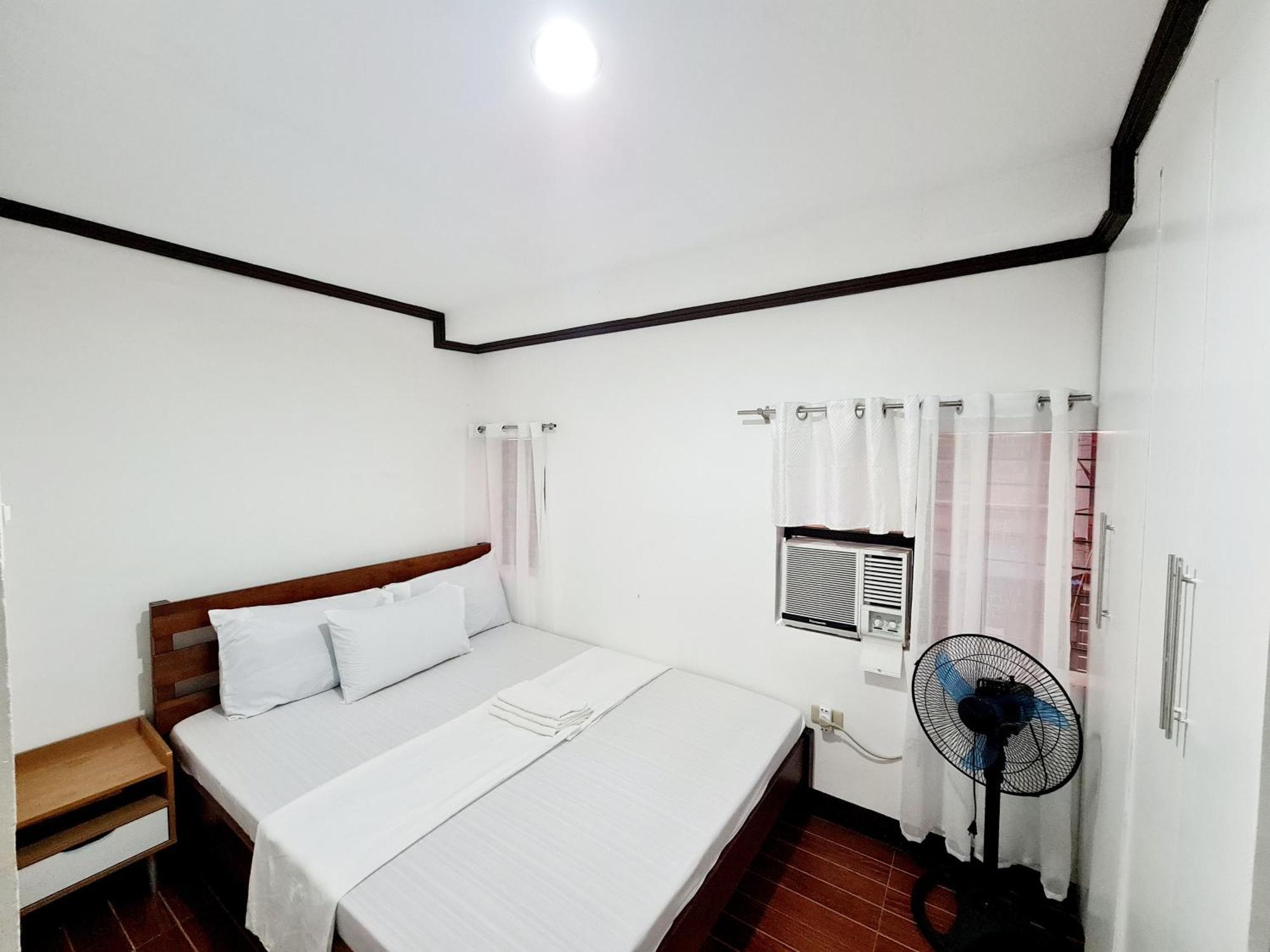 Calapan City Fully Furnished House Transient Near Xentromall L39 Екстериор снимка