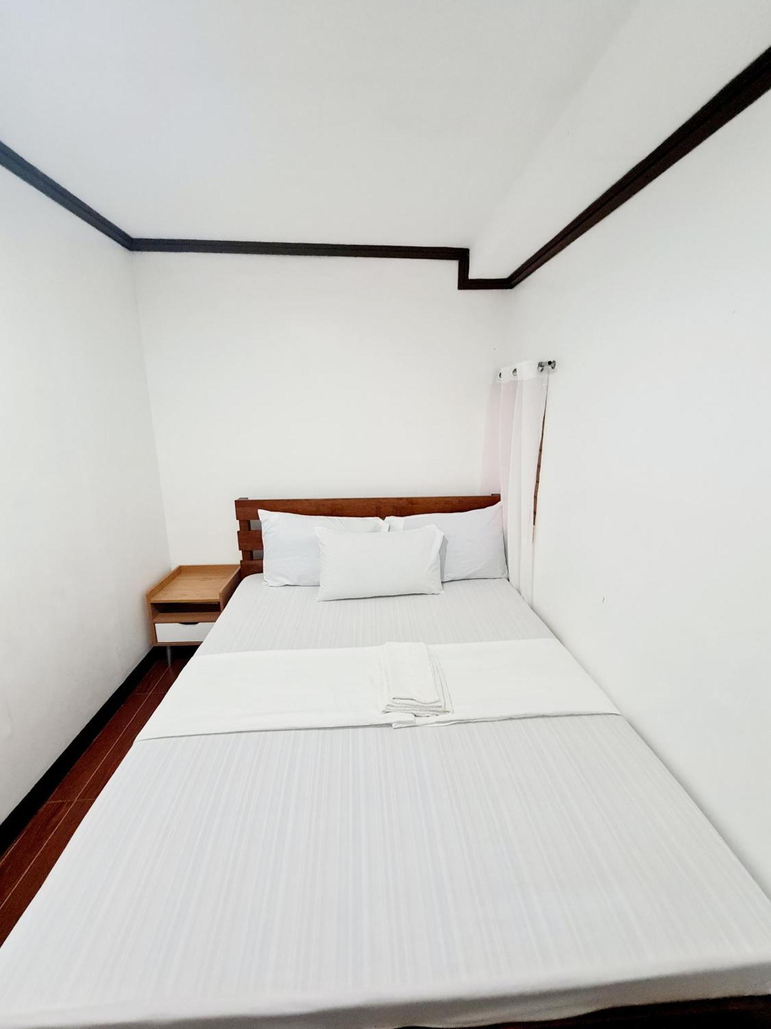 Calapan City Fully Furnished House Transient Near Xentromall L39 Екстериор снимка